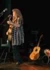 amy_2_700.jpg (112198 bytes)