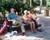 jam_crowd_1_700.jpg (143735 bytes)